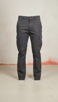 Tapered cargo pants in charcoal